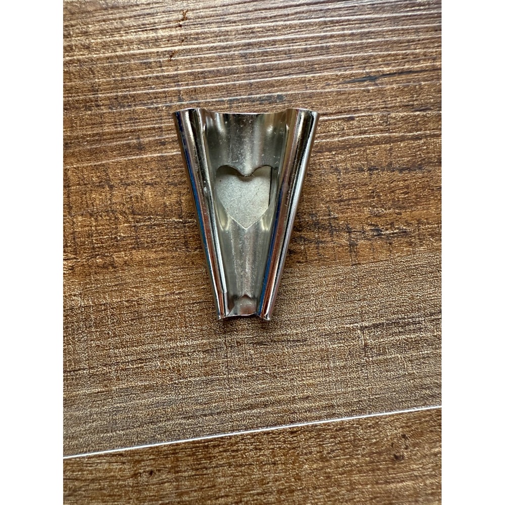 Vintage Shirley Botsford Bias Tape Maker 1987 Distlefink Designs Heart Cutout